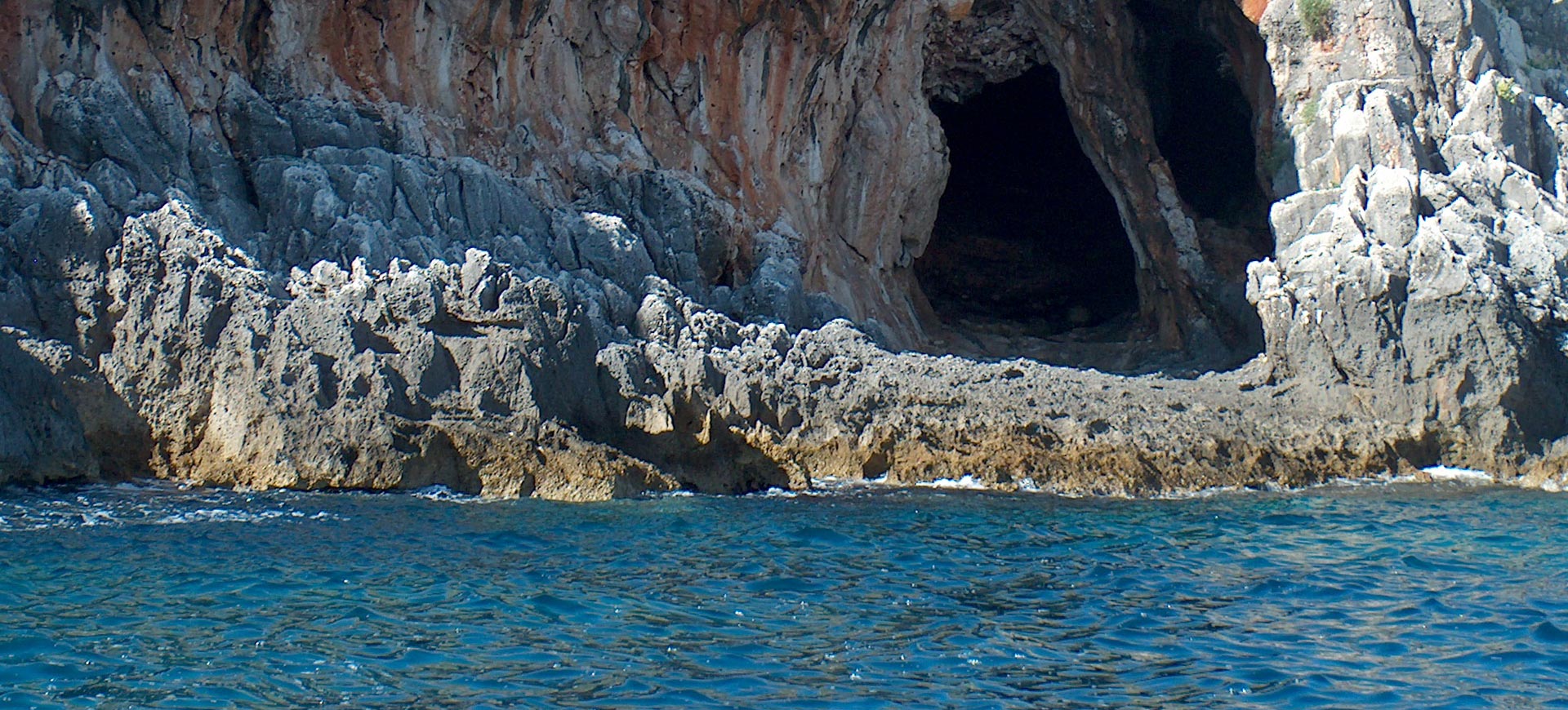 Boat Excursions Salento Caves
